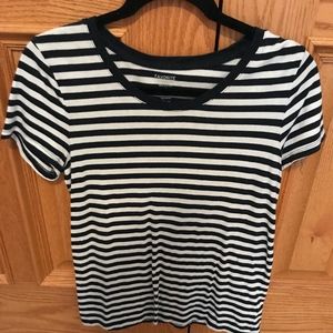 Classic Gap Navy and White Stripped T-shirt